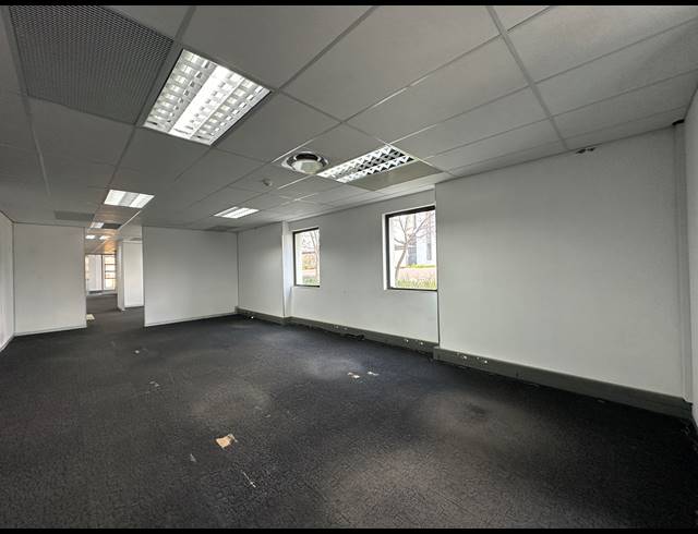 326M² OFFICE TO LET IN ECO PARK ESTATE